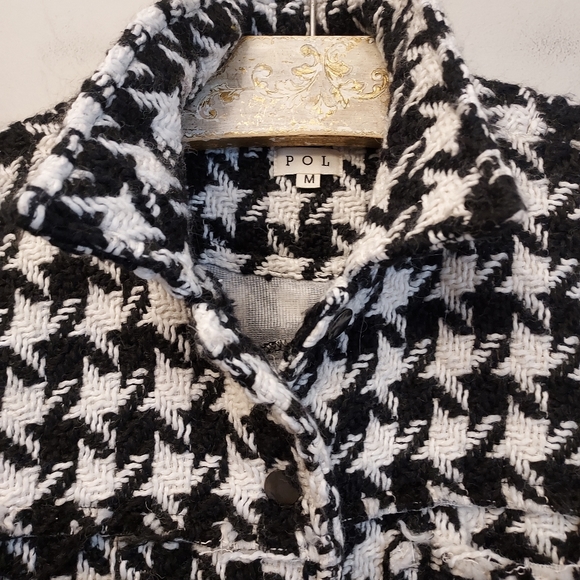 POL BLACK and Ivory Houndstooth Frayed Hem Shacket Jacket Size Medium Lexington - Picture 5 of 10
